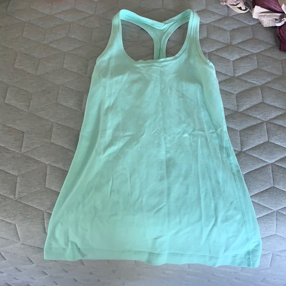 Lululemon tank